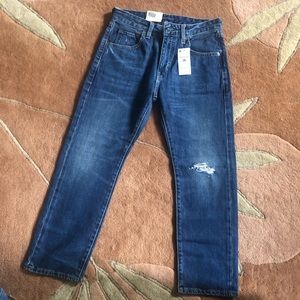 Levi’s slim crop NWT Size 26